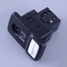 USB Media Player AUX Socket