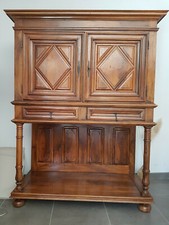 SUPERBE CREDENCE EN NOYER