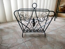 PORTE REVUES EN FER FORGÉ -