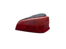 Feu arriere principal droit