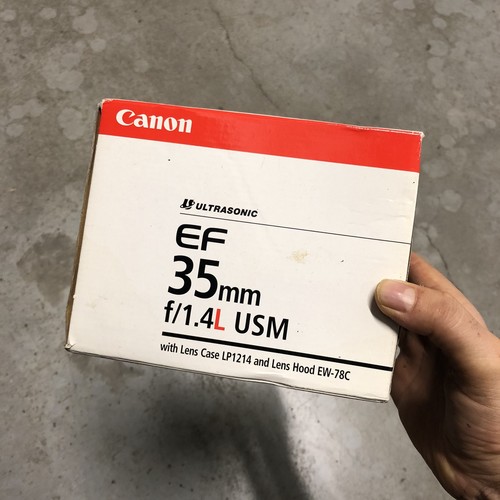 Box empty canon f - mm, f/1.4