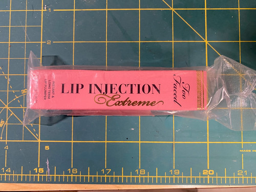 Too faced lip - lip, injection