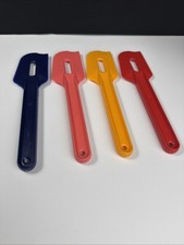 Tupperware 8" Paddle Spatula &