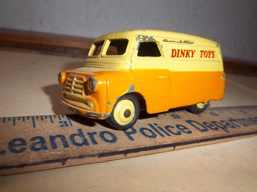 Dinky toys die - toys,
