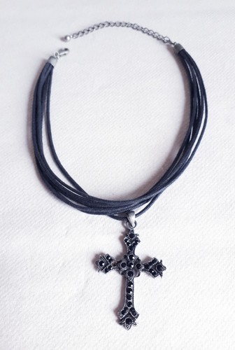 Collier fantaisie pendentif