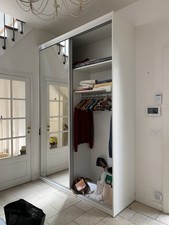 Penderie avec 2 portes miroir coulissantes