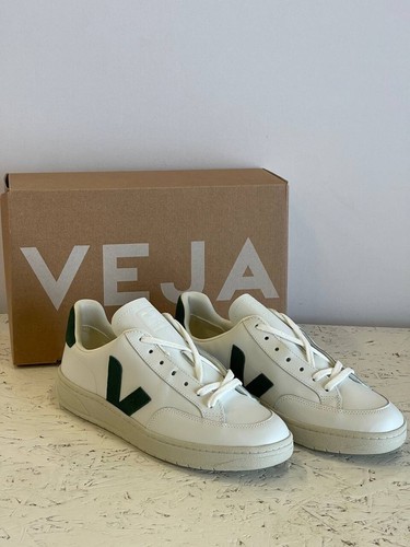 Veja leather green - leather,