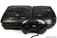 Console SEGA Mega-CD 2 + Mega Drive 2 + Manette + Câbles D'Alimentation Et TV