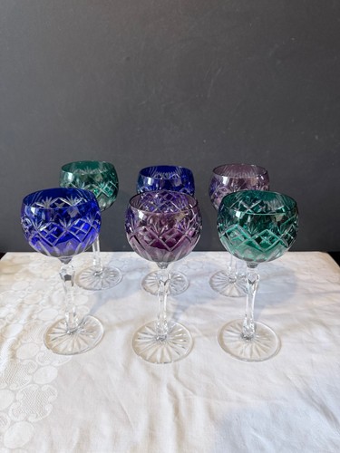 Ensemble verres pied - à,