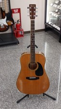 Guitare acoustique MORRIS