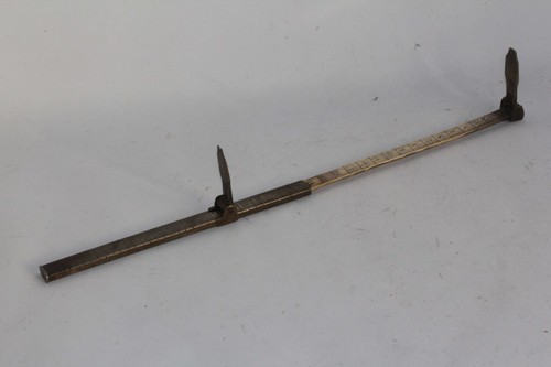 Pedimètre laiton instrument - pedimètre,