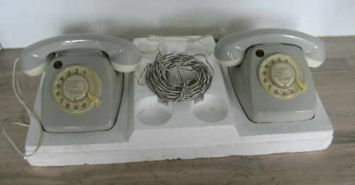Ancien jouet téléphone - jouet,