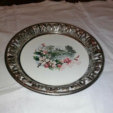 Assiette/plat/corbeille