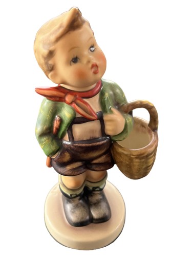 Goebel hummel figurine - goebel, village