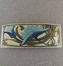 BEAU CARREAU  FAIENCE ART