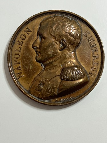 P009 médaille ancienne - p009,