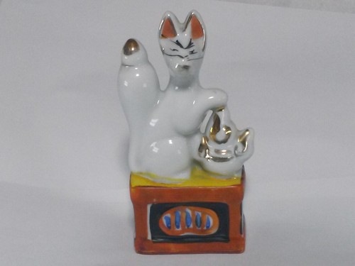 Objet sacré inari - dieu, renard