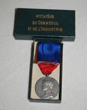MINISTERE DU COMMERCE ET DE L'INDUSTRIE MEDAILLE HONNEUR TRAVAIL 1930 VINTAGE