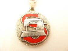 RARE Porte-Clés / Key Ring  - AUGIS - SINGER - MACHINE A COUDRE - SEWING MACHINE