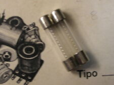 2 fusibles verre 6/32 : 8 amp