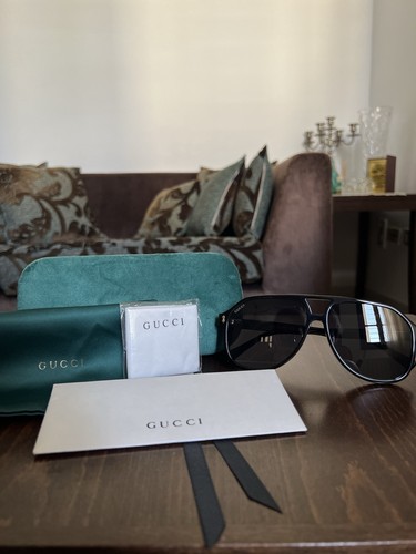 New lunettes soleil - new, de
