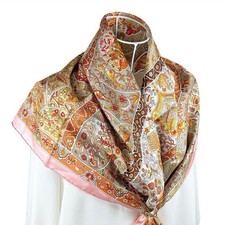 Foulard en soie HERMES Carre