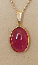Beau pendentif grand RUBIS