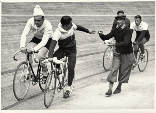 Photo presse 1937 course - 1937,