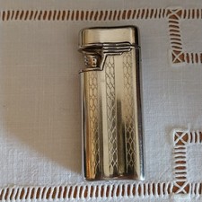 Ancien Briquet En Métal