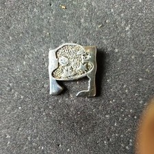 RARE PINS Grand Magasin mode PRINTEMPS LYON femme chapeau 