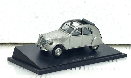 Universal hobbies citroen - 1/43,