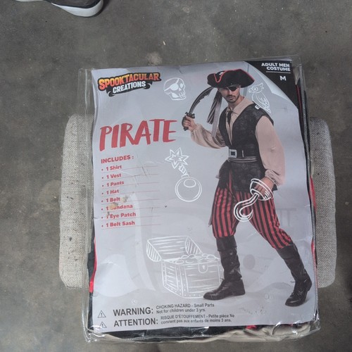 Spooktacular creations men - creations,