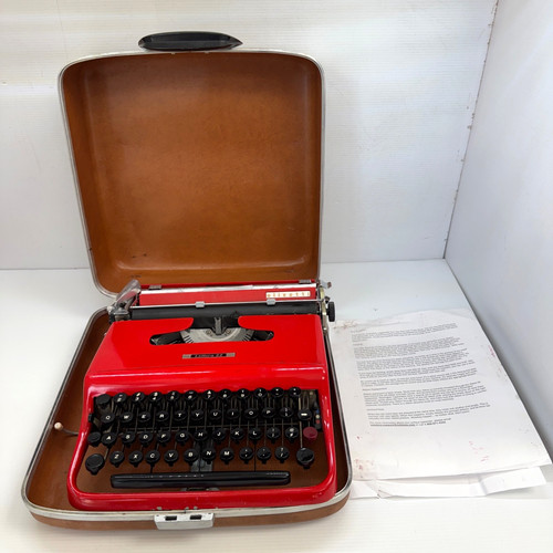 Olivetti lettera typewriter - lettera,
