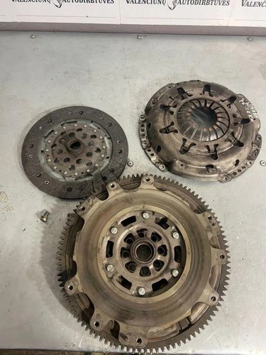 Nissan primera p12 - nissan,