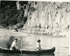 CANOË c. 1950 - Canoë Bois Jeune Homme Femme Ardèche - NV 4970