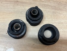 UN LOT DE SILENT BLOC MOTEUR 10000 KMS  MOTO HARLEY DAVIDSON 883 SPORTSTER 2018