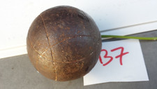 B7/ Ancienne boule de pétanque légère striée OBUT  ?? à identifier