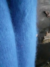 Superbe  pull  Angora 80% bleu