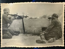 GERMAN Photo WW2 WWII ARCHIVE : Wehrmacht av MG-34