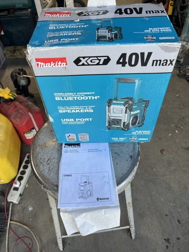 Makita 40v radio model - radio,