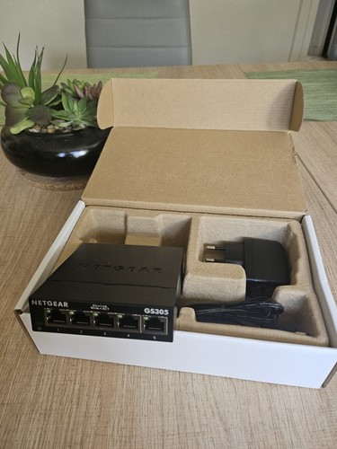 Netgear gs305 switch - netgear,