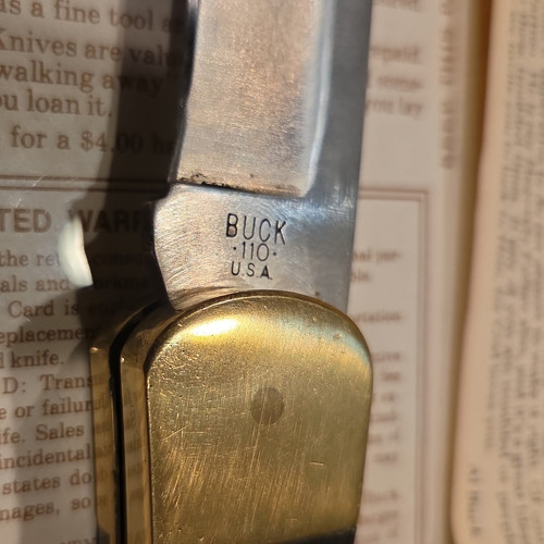 Buck 110 dot lockback - 110,