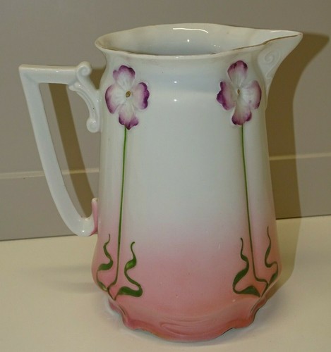 Joli ancien pichet art - -joli,