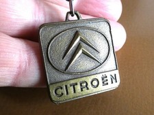 Ancien porte clé Courtois