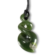 Pendentif Maori jade vert double twist Maori art Nouvelle-Zélande fait main