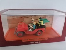 Jeep Willys avec 4 FIGURINES