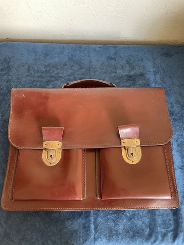 Ancien cartable cuir bordeaux - ,