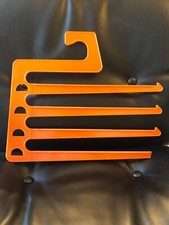 SUPERBE CINTRE MULTI VETEMENTS