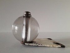 BOULE EN VERRE POIGNEE DE