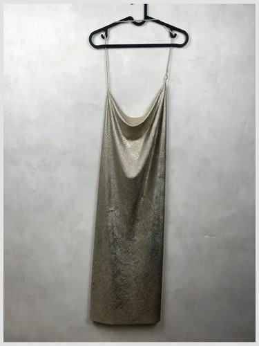 Robe dorée modèle - dorée,